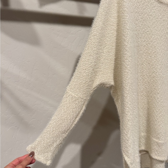 Pink Lily Sweater - Picture 3 of 4